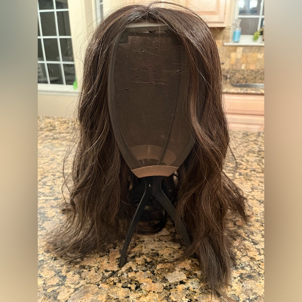 Raquel Welch Selfie Mode Wig